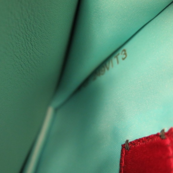 NEW Valentino Rockstud Pouch Crossbody Bag Colibri - Picture 6 of 8